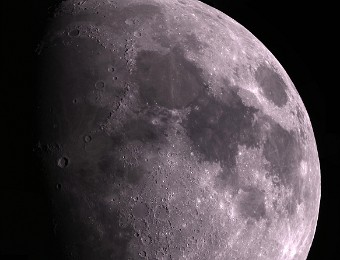 2021/02 Mondmosaik Zusammengesetzt aus 7 Aufnahmen. Pro Aufnahme wurden 20% von 5000 Bildern verwendet. Zwo ASI 290MC, 8" ONTC Newton, Firecapture und Autostakkert3. Für eine gute...