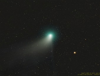 2023/02 Komet C/2022 E3 (ZTF) bei Hassaleh Der Komet C/2022 E3 (ZTF) bewegt sich mit ca. 39,9 Kilometern pro Sekunde (~133.000 km/h). Auf dem Zeitraffer kann man die zurückgelegte Strecke in einer halben...