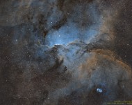 2024/05 NGC6188 - Fighting Dragons of Ara Der Emissionsnebel NGC 6188 ist ein spektakuläres Beispiel für bizarre Formen im Universum. In dem Nebel kann man zwei kämpfende Drachen vorstellen, die sich um...