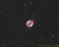 2025/03 Jones-Emberson 1 (PK 164+31.1) Headphone Nebula Der Kopfhörernebel (PK 164+31.1), befindet sich im Sternbild Luchs und ist ungefähr 1.600 Lichtjahre entfernt. Ein Stern hat seine Hülle abgestossen und ist nun...